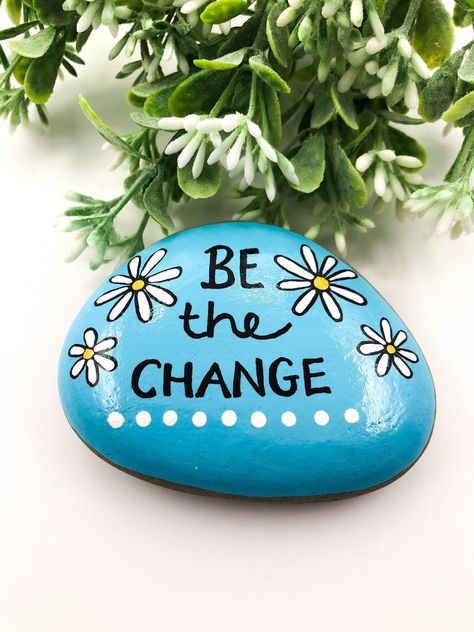 Inspirational Rocks, Rock Painting Tutorial, Diy Rock Art, Stone Art Painting, Pick 3, Painted Rocks Craft, Painted Rocks Diy, Rock Painting Ideas Easy, Rock Painting Patterns