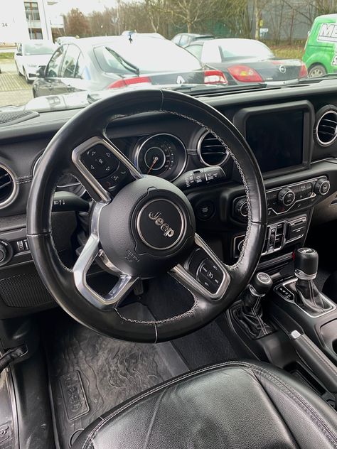 Jeep Renegade Inside, Inside Jeep Wrangler, Inside Jeep, Pics For Vision Board, Black Jeep Wrangler, Jeep Sahara, Jeep Interiors, 2014 Jeep Wrangler, Girly Car Accessories