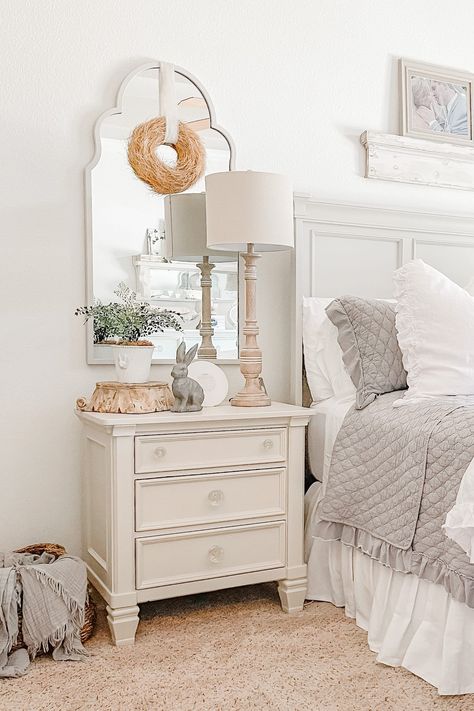 Cottage bedroom decor