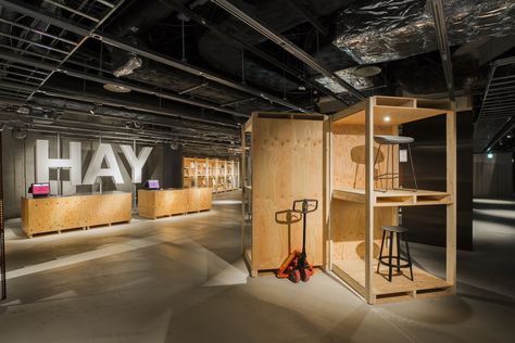 HAY TOKYO | Schemata Architects / Jo Nagasaka Schemata Architects, Lego Office, Danish Interior Design, Temporary Store, Danish Interior, Shop Front Signage, Store Layout, Contract Design, Store Interiors