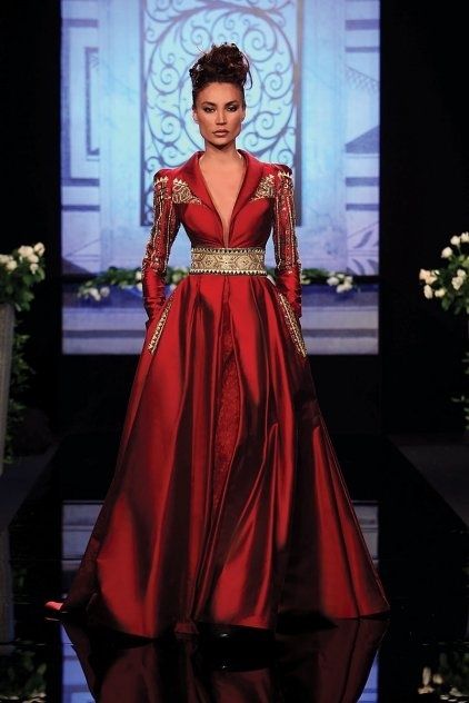 Get The Look: "Game Of Thrones" Style In Today's Fashions - BuzzFeed Mobile High Fantasy, Long Red, Beauty And Fashion, Gorgeous Gowns, Fantasy Fashion, Mode Inspiration, Beautiful Gowns, Red And Gold, Red Fashion