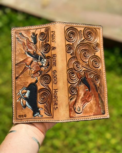 The secrets of life wallet; PRAY AND RIDE GOOD HORSES @makersleathersupply Order yours with customizable characters on the Etsy shop today! #western #roper #wallet #leather #leatherworkingtools #tandy #tandyleather #leatherwork #leathertools #horse #roping #headroper #header #strawberry #strawberryroan #leatherpaint #paint #art #artist Roper Wallet, Leatherworking Tools, Leather Patterns, Leather Tooling Patterns, Tooling Patterns, Tandy Leather, Leather Paint, Clip Wallet, Veg Tan Leather