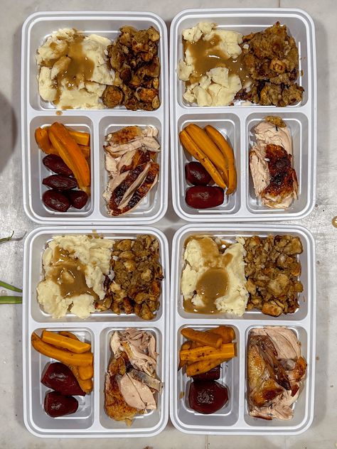 Thanksgiving Frozen TV Dinners Homemade Tv Dinners Frozen, Tv Dinners Homemade, Diy Tv Dinners, Homemade Tv Dinners, Easy Dinners For One, Tv Dinner Trays, Frozen Turkey, Dinner Tray, Frozen Dinners