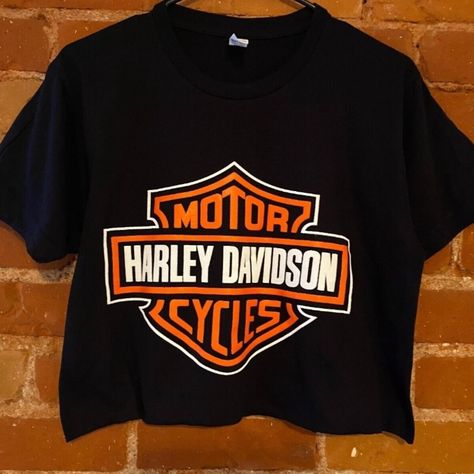 Brand New Shirt, Men's Sizes And True To Size But Looks Great On Women As Well, Black Solid Color, Shipping From California. Measurements Approx S= 17x17 M= 18x20 L= 21x21 Xl= 23x23 Harley Davidson Shirts Women, Motor Harley Davidson Cycles, Harley Davidson T Shirts, Crop Top Shirts, Star Shirt, Cropped Top, Shirt Color, Piece Of Clothing, Harley Davidson