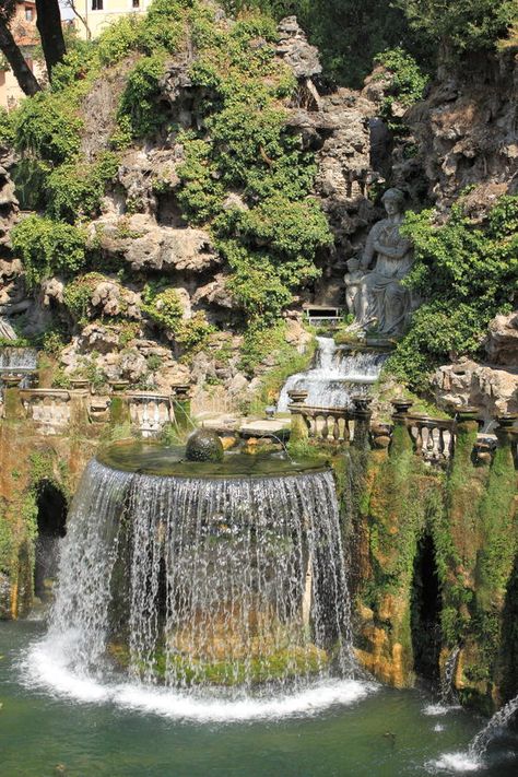 Villa Deste, Tivoli Italy, Italy Villa, Tivoli Gardens, Water House, Waterfall Fountain, Most Beautiful Gardens, Italian Garden, Italy Aesthetic