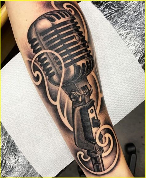 Cool Music Tattoos, Microphone Tattoo Design, Tattoos For Music Lovers Unique, Music Tattoos Men, Music Note Tattoo Ideas, Tattoos For Music Lovers, Music Tats, Mic Tattoo, Music Related Tattoos