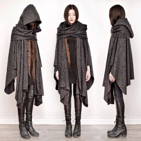 sleeby buppy on Twitter: "apparently theres a variation of mori girl fashion called dark mori and it literally what an actual witch would wear… " Strega Fashion, Baba Jaga, Dark Mori, Tokyo Street Fashion, Mori Fashion, Apocalyptic Fashion, Mori Girl Fashion, Witch Fashion, Kleidung Diy