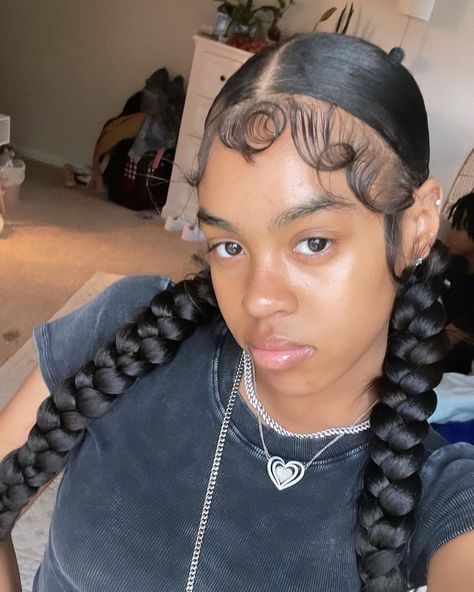 Weekly Hairstyles, Two Braided Ponytails, Highschool Outfits, Braiding Hairstyles, Sleek Ponytail Hairstyles, Edges Hair, Pretty Accessories, Cute Braided Hairstyles, Cute Box Braids Hairstyles