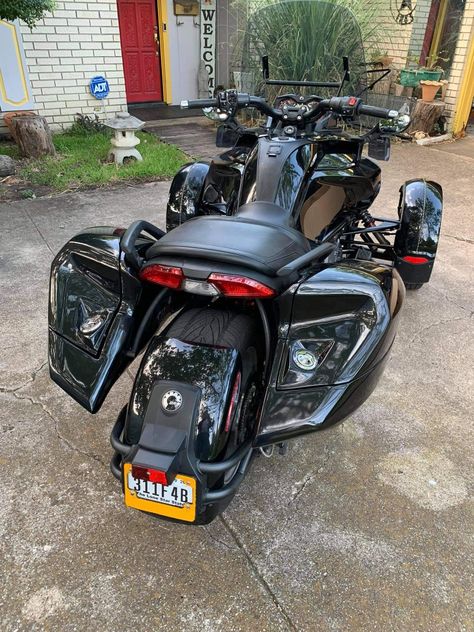 Slingshot Car, Two Door Jeep Wrangler, Three Wheel Motorcycles, Three Wheel Bicycle, Moto Scrambler, Bagger Motorcycle, Can Am Spyder, Reverse Trike, 3rd Wheel