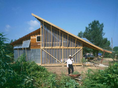 Stephen Slaughter Shares a Life-Changing Performance + More Classical Architecture House, Harris House, Rural Studio, Rural Architecture, Studios Architecture, Butterfly House, Roof Structure, Rain Water Collection, Classic Architecture