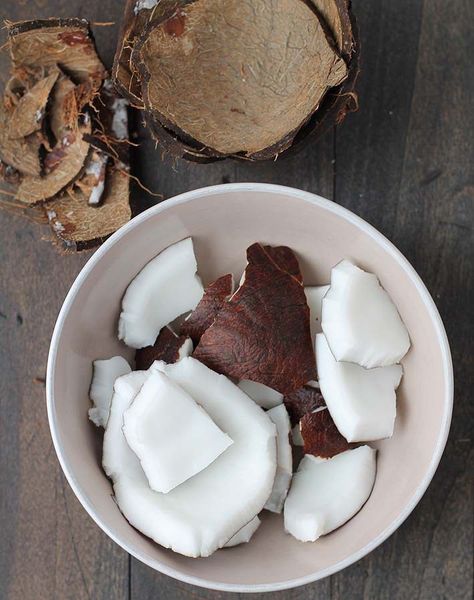 Wondering how to crack open and use a whole coconut? Here is a detailed step-by-step that will have you using fresh coconut in no time! Caesar Pasta Salad, Caesar Pasta, Raw Coconut, Fresh Coconut, Gluten Free Vegan Recipes, Coconut Chips, Coconut Recipes, On The Menu, Caesar Salad