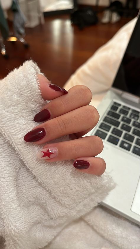 Acrylic Red Nails, Star Nails Acrylic, Nail Art Vermelho, Nails Acrylic Red, Red Nail Design, Nails 2023 Trends, Acrylic Nail Ideas, Nyc Nails, Cherry Nails