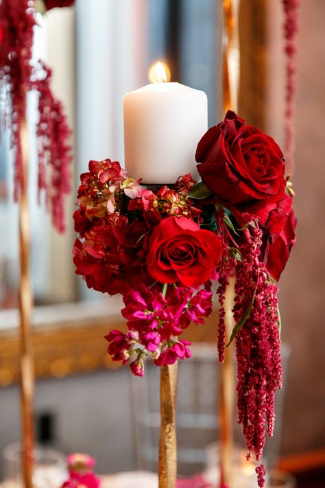 Wedding Centerpieces Diy Red, Wedding Centerpieces Elegant Romantic, Red Wedding Receptions, Red Wedding Decorations, Elegant Wedding Centerpiece, Red Wedding Theme, Red Rose Wedding, Wedding Reception Flowers, Modern Wedding Photography