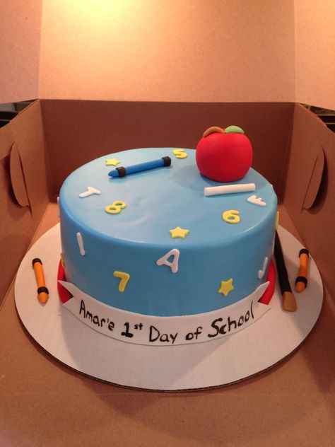 First day of school cake First Day Of School Cake Ideas, First Day Of School Cake, School Cake Ideas, Back To School Cake, Kindergarten Graduation Cake, School Cakes, Ideas For Back To School, School Cupcakes, Teacher Cakes