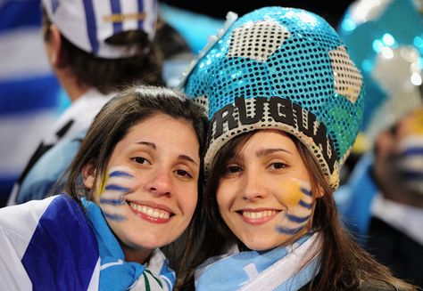 Soccer fans in Uruguay are serious about their sport. Uruguay People, 2014 Pictures, German Girls, 13 November, South American Countries, Game Download Free, World Cup 2014, Soccer Fans, Girls World