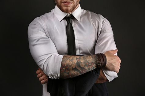 The Top Three Reasons for Tattoo Removal No one gets a tattoo thinking that… #Williamsville Suits And Tattoos, Sleeve Tattoos For Guys, White Guy, With Tattoo, Neon Dresses, Tattoo Business, Laser Tattoo, Laser Tattoo Removal, Preppy Dresses