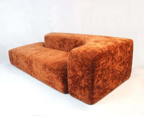 For sale: Italian 70s big space age sofa with original upholstery | #vntg #vintage Upholstery Diy, Italian Sofa, Space Age, Vintage Designs, Ottoman, 1970s, Upholstery, Sofa, The Originals