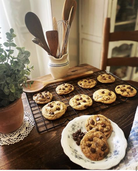 Sourdough chocolate chip cookies Chocolate Chip Cookies Aesthetic, Sourdough Chocolate Chip Cookies, Cookies Aesthetic, Book Mood, Homemade Chocolate Chip Cookies, Coffee Chocolate, Chocolate Coffee, Chocolate Chip Cookie, Aesthetic Collage