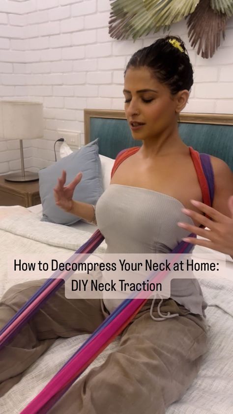 Yogini and Lifestyle Influencer | Definitely give this a try!!! You have to give this a try! You will love it 🙌 #posturecorrector #posturematters #makeityourself | Instagram Decompress Spine At Home, Neck Traction At Home, Spine Decompression At Home, Neck Decompression, Decompress Spine, Muscles Of The Neck, Neck Traction, Spinal Decompression, Traction Device