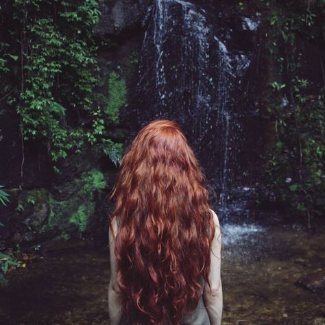 Ginger Hair Color, Long Red Hair, Lily Evans, Wild Woman, Long Red, Wild Things, Dream Hair, Ginger Hair, Wavy Hair