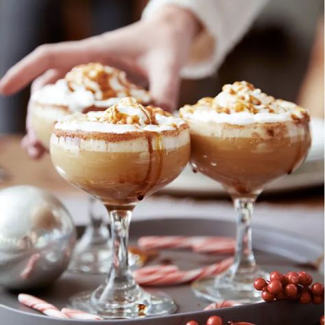 New Years Eve Drinks, Eggnog Cocktail, Christmas Drinks Recipes, Prosecco Cocktails, Cocktail Ideas, Best Cocktail Recipes, Winter Cocktails, White Russian, Delish Recipes