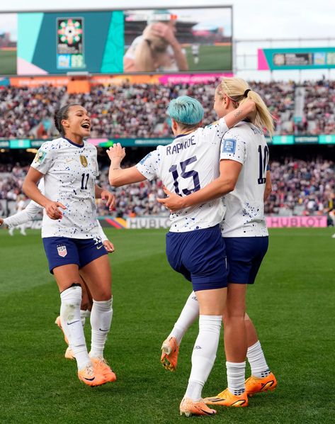 Lindsey Horan, Soccer Aesthetic, Us Women's National Soccer Team, Portland Thorns, Uswnt Soccer, Sophia Smith, Soccer Season, Megan Rapinoe, Fifa Women's World Cup