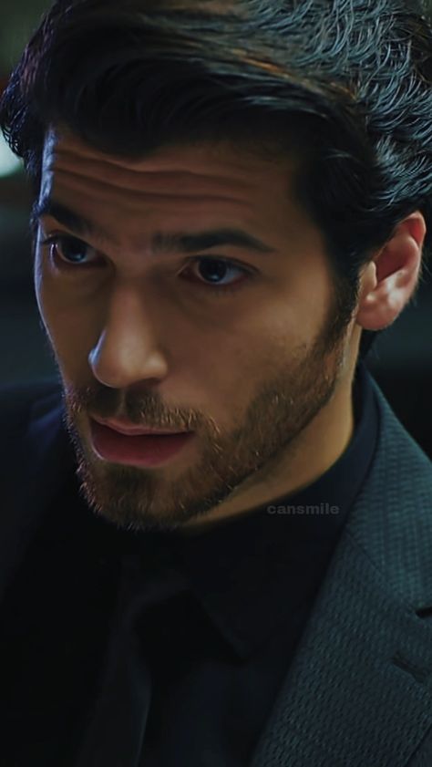 Can Yaman Dolunay, Can Yaman Aesthetic, Jan Yaman, Fashion Models Men, Black Suit Men, Short Dark Hair, Turkish Men, Face Pictures, Can Yaman