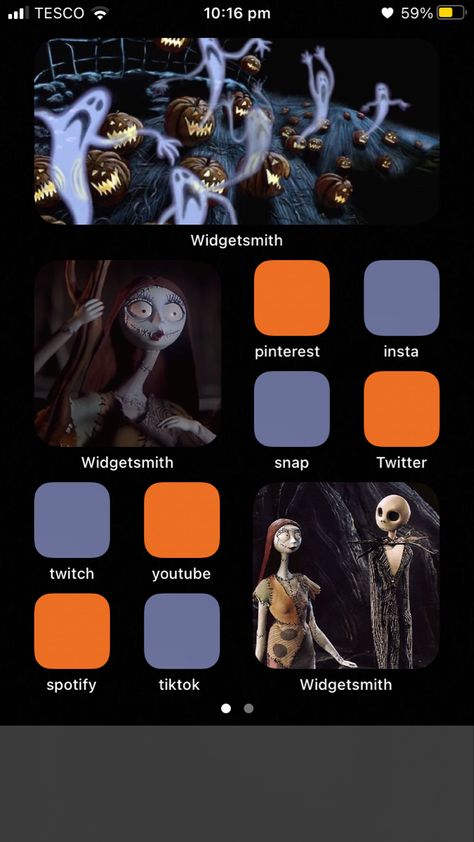 Fall Wallpaper Nightmare Before Christmas, Halloween Aesthetic Nightmare Before Christmas, Halloween Home Screen Aesthetic, Halloween Home Screen Layout, Homescreen Layout Halloween, Halloween Home Screen Icons, Scary Homescreen, Halloween Ios 16 Homescreen, Halloween Themed Homescreen