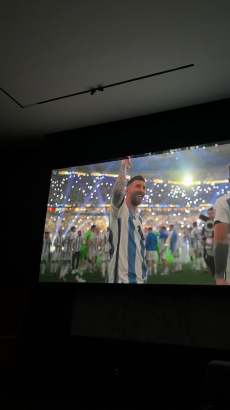 World Cup 2022 Final, Messi Aesthetic, Messi Gif, Fcb Barcelona, Manchester City Wallpaper, Argentina World Cup, Messi Videos, Watching Football, Cristiano Ronaldo Junior