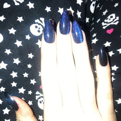 Goth Nails Blue, Purple Goth Nails, Purple Goth, Purple Witch, Early 2010s, Goth Nails, Hot Makeup, Blue Nail Designs, Gothic Makeup