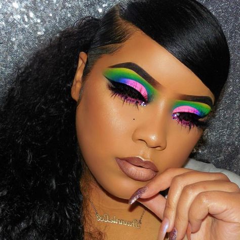 Pink And Green Makeup Looks, Green Makeup Looks Black Women, Blue And Green Eyeshadow, Pink And Green Makeup, Green Makeup Looks, Black Queen Makeup, Makeup Looks Black Women, Colorful Makeup Looks, African Makeup