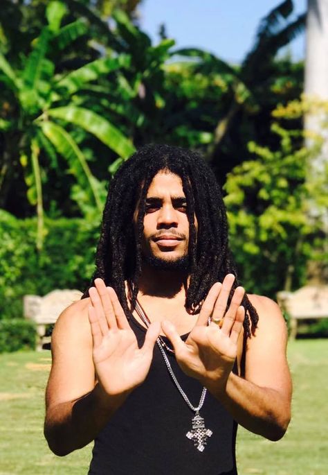 Skip Marley Dreadlock Men, Yg Marley, Marley Brothers, Skip Marley, Freeform Dreads, Stephen Marley, Marley Family, Lion Eyes, Robert Nesta