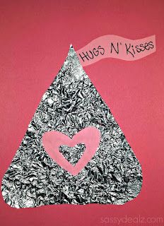 Hershey Kisses Crafts, Saint Valentin Diy, Valentines Bricolage, Crafty Morning, February Crafts, Easy Valentine Crafts, Hershey Kiss, Valentine's Day Crafts For Kids, February Valentines