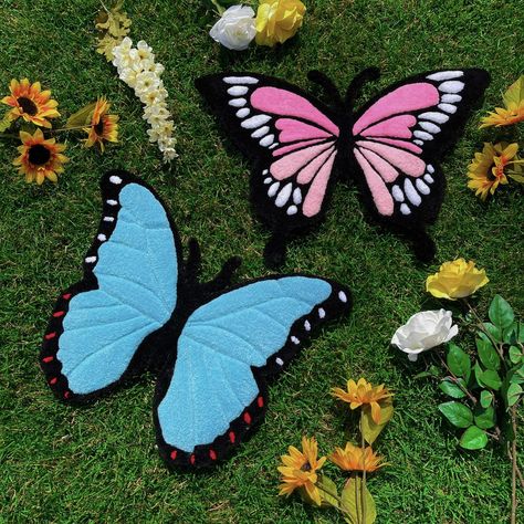 Tufting Diy, Butterfly Rug, Funky Rugs, Tufted Rugs, Punch Needle Embroidery, Apartment Decor Inspiration, Diy Clay Crafts, Visit Website, Cute Room Decor