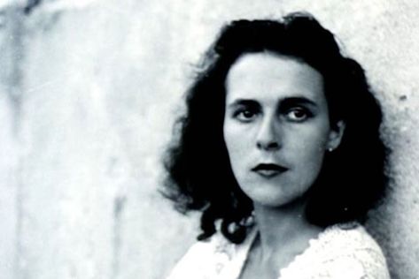 Leonora Carrington es una artista inglesa nacionalizada mexicana que se destacó dentro de la corriente surrealista. Aquí te compartimos sus obras en prosa, sus esculturas y pinturas más importantes. Leonora Carrington, Peggy Guggenheim, Wayne Thiebaud, Paul Rubens, Living In Mexico, Bio Ideas, Celtic Mythology, Auguste Rodin, Max Ernst