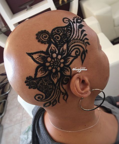 Took in a special request from a special client. #henna #hennatattoo #hennadesign #hennaart #hennahead Henna On Bald Head, Head Tattoos Women, Head Henna, Bald Head Tattoo, Henna Crown, Bald Head Women, Henna Tattoo Designs Hand, Female Head, Bald Head