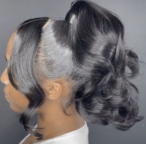 16 Inch Ponytail Weave, Weave Ponytail Hairstyles Curly, Short Ponytail Hairstyles Black Women, Short Wavy Ponytail, Short Curly Ponytail, Cute Ponytail Hairstyles, Barbie Ponytail, Cute Barbie, Wig Wavy