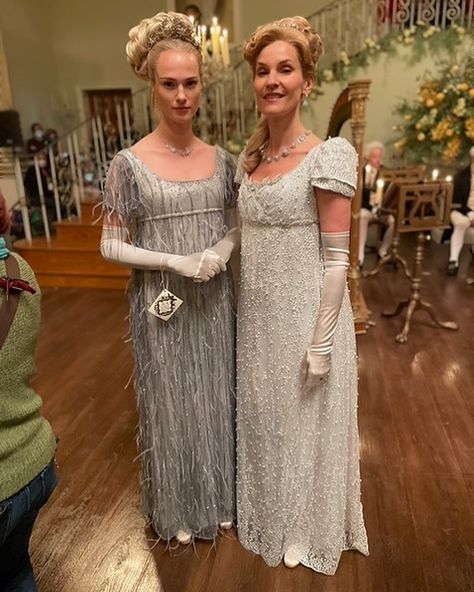 Sophie Canale on Instagram: “Lady Cowper and Miss Cressida Cowper Diamond Ball #bridgerton S2 #netflix #shondaland” Cressida Cowper Bridgerton, Bridgerton Cressida, Ball Bridgerton, Cressida Cowper, Bridgerton Dresses, Bridgerton Cast, Bridgerton Season 2, Regency Dresses, Period Fashion