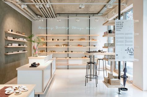 . Retail Store Layout, Display Visual Merchandising, Shop Architecture, Small Restaurant Design, Suite Master, Retail Store Interior Design, Coffee Tree, Retail Store Interior, Archi Design