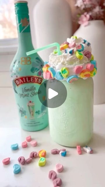 Amanda Albrecht Illinois Realtor + Content Creator on Instagram: "Shamrock ☘️ Shakes are back here is a fun adult version! All you do is add your favorite 🍦 we love @oberweisdairy next a splash of milk and the @baileysofficial vanilla mint shake. Make it extra extra by dipping the top in marshmallow fluff and @luckycharms just the charms of course! Tag your shamrock shake loving friend below 👇 Enjoy! . . . #shamrock #shamrockshake #adultmilkshake #milkshake #stpatricksday #stpattysday #shamrocks #luckycharms #mint #adultshamrockshake #sellingthesuburbs #realtor #momsofinstagram #napervilleillinois #realtorstyle #howto #marchmadness #sold #plainfield #cocktails #momapproved #weekendfun" Realtor Content, Shamrock Shakes, Mint Shake, Naperville Illinois, Shamrock Shake, Marshmallow Fluff, Weekend Fun, St Pattys Day, St Patrick’s Day