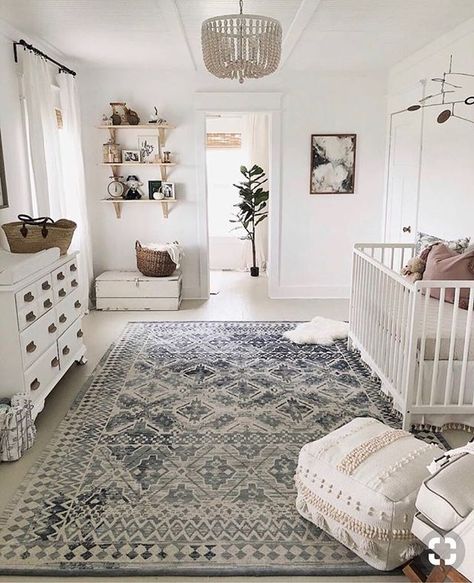 gender neutral boho nursery in blue and white #nurseryideas #nurserydecor Baby Room Boy, Gender Neutral Baby Nursery, Interior Boho, Farmhouse Nursery, Baby Nursery Neutral, Nursery Baby Room, Style Deco, Gender Neutral Nursery, Baby Bedroom