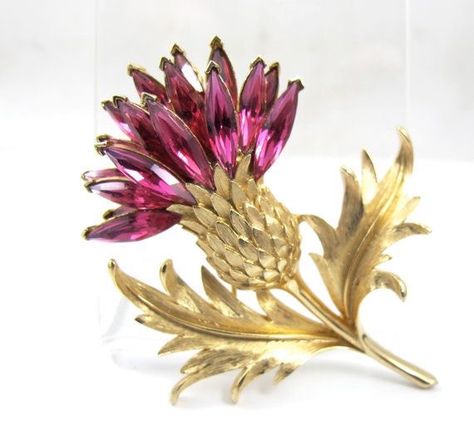 Scottish Jewelry, Trifari Brooch, Scottish Jewellery, Trifari Jewelry, Vintage Crown, Deco Retro, Scottish Thistle, Vintage Trifari, Crown Trifari