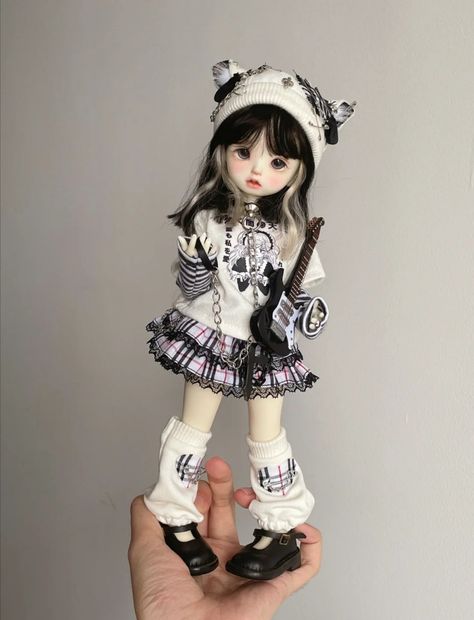 Expensive Things, Bjd Dolls Girls, Doll Plushies, Doll Aesthetic, Fantasy Art Dolls, Kawaii Doll, Real Doll, Dream Doll, Japanese Dolls