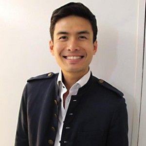 Christian Bautista: Sikat at Masigasig na Singer http://www.pinoyparazzi.com/christian-bautista-sikat-at-masigasig-na-singer/ Christian Bautista, Men Icon, Man Icon, Quick Saves