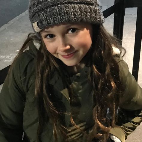 💘I had so much fun at the wrap party last night!🥳 (p.s a new episode of the walking dead comes on tonight,stay tuned!!☺️) #twdfamily… Cailey Fleming, Judith Grimes, Hunger Games Characters, Robinson Family, Wimpy Kid, Carl Grimes, Child Actors, Special Girl, Pretty Selfies