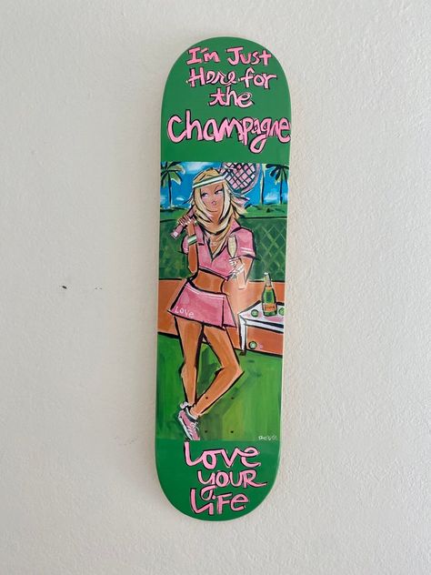 Art On Skateboard, Champagne Art, Painted Skateboard, College Wall Art, Skateboard Wall, Skateboard Art Design, Skateboard Wall Art, Dorm Art, Artsy Design