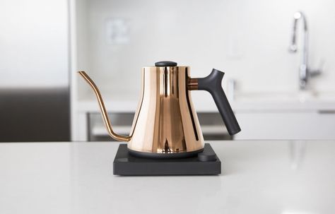 Variable temperature control, optional Acaia Bluetooth app connectivity, and a stunning, minimalist design. The pour-over, perfected. Fellow Stagg, Pour Over Kettle, Gooseneck Kettle, Burnt Coffee, Stainless Steel Kettle, The Mechanic, Making Food, Bespoke Post, Pour Over Coffee