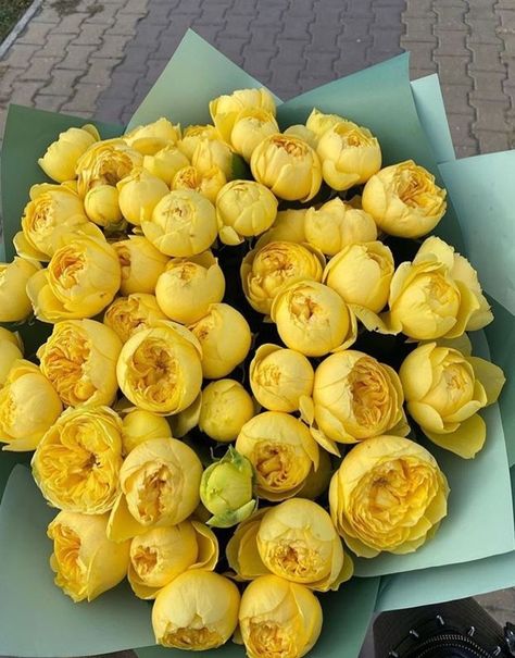 Yellow Peonies, Boquette Flowers, Flowers Bouquet Gift, Nothing But Flowers, Peonies Bouquet, Flower Therapy, Beautiful Bouquet Of Flowers, Luxury Flowers, Beautiful Bouquet