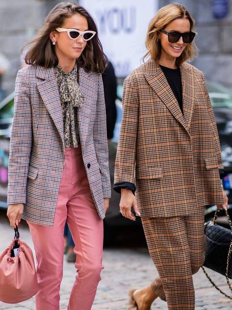 Elegantes Outfit Damen, Stile Casual Chic, Trendy Swimwear, Looks Street Style, Influencers Fashion, Pink Pants, Street Style Inspiration, Mode Vintage, Looks Style