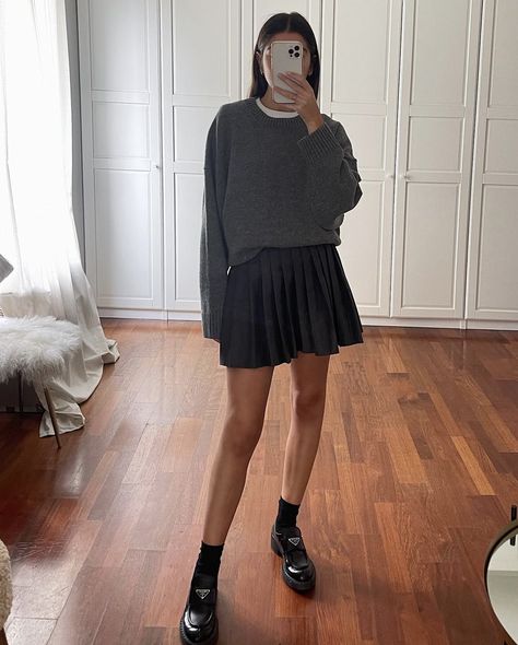 Winter Outfit Smart Casual, Skirt And Loafers Outfit Winter, Big Sweater Mini Skirt Outfit, Sweater Dress With Loafers, Chunky Loafer Winter Outfit, Plaid Skirt And Loafers Outfit, Midi Skirt And Loafers Outfit, Loafers And Midi Skirt, Loafers For Women Outfit Work Office Style